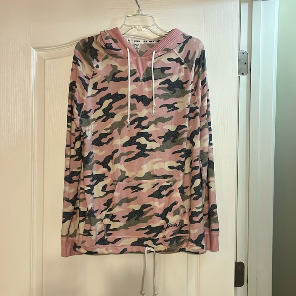 VS Pink Camo Hoodie — Size XS women’s — lightly worn